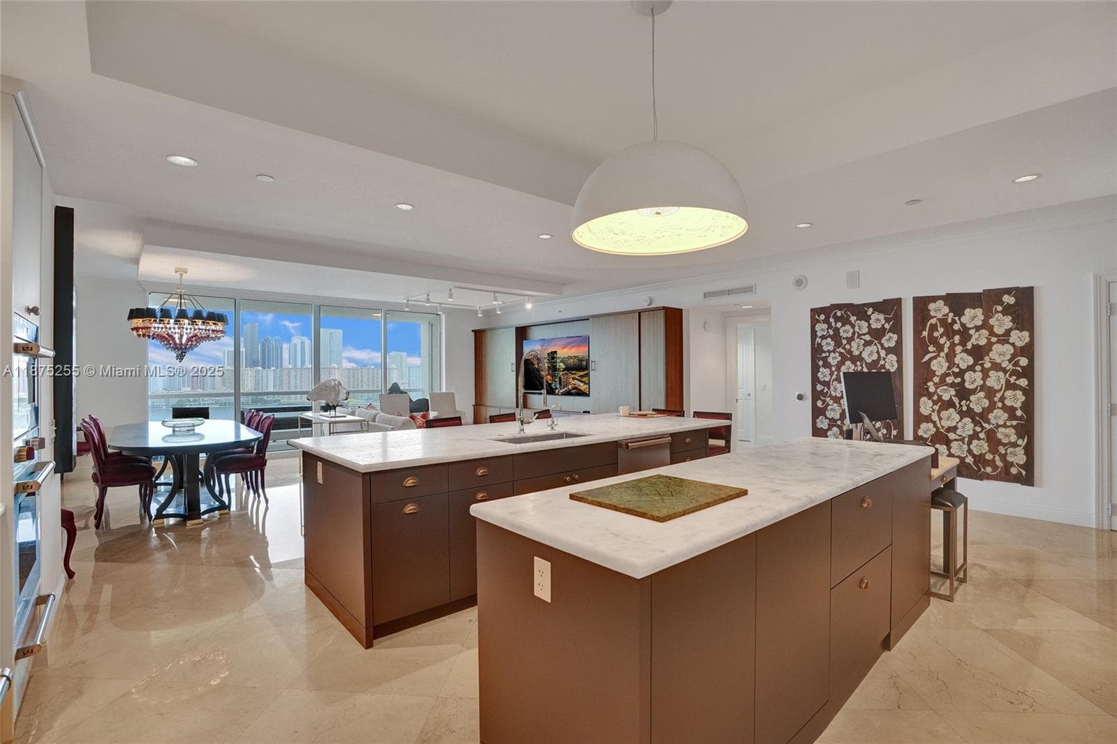 6000 Island Blvd 1707 photo 13