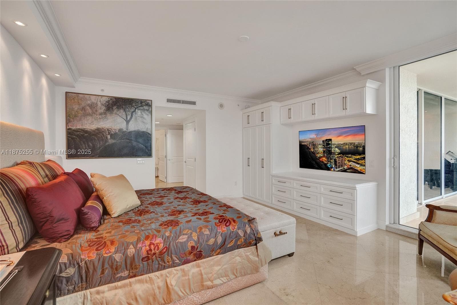 6000 Island Blvd 1707 photo 19