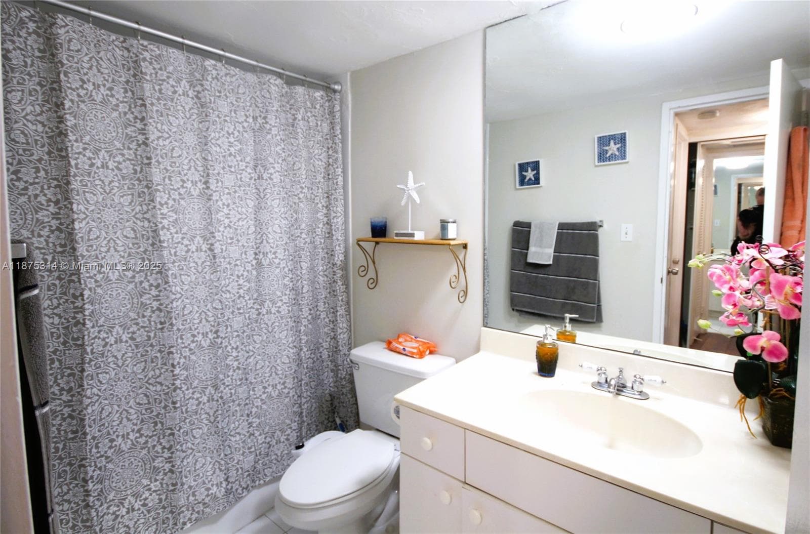 5161 Collins Ave 603 photo 12