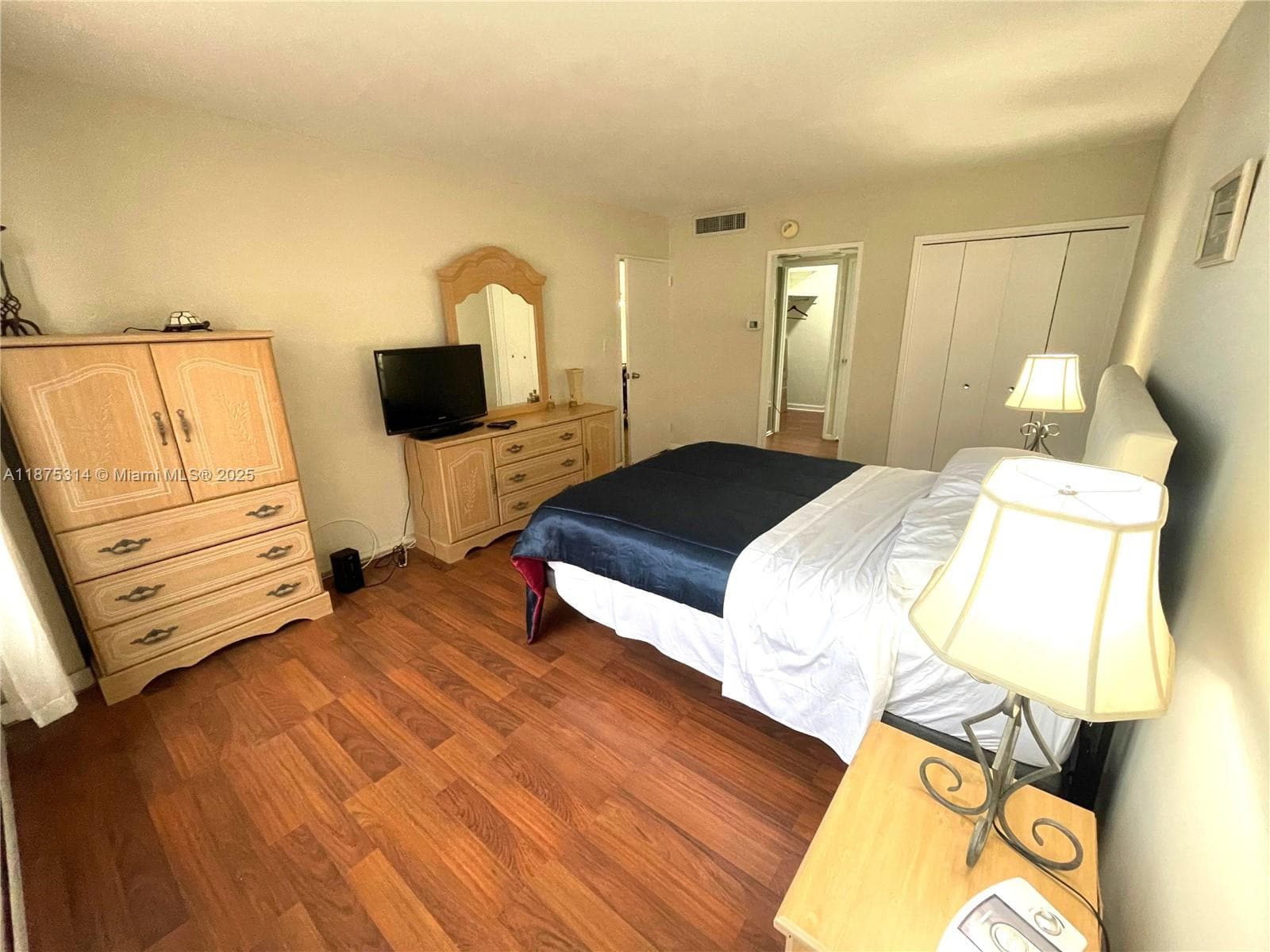 5161 Collins Ave 603 photo 10