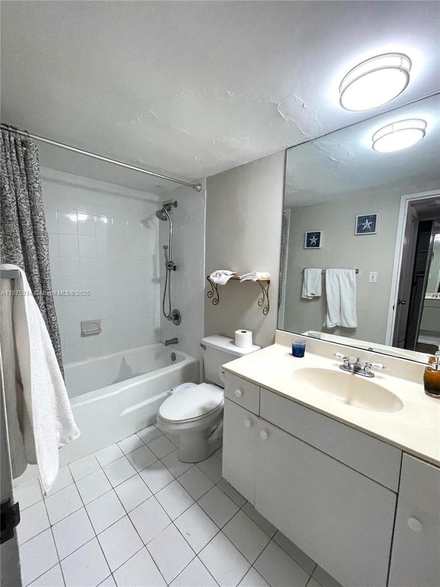 5161 Collins Ave 603 photo 14