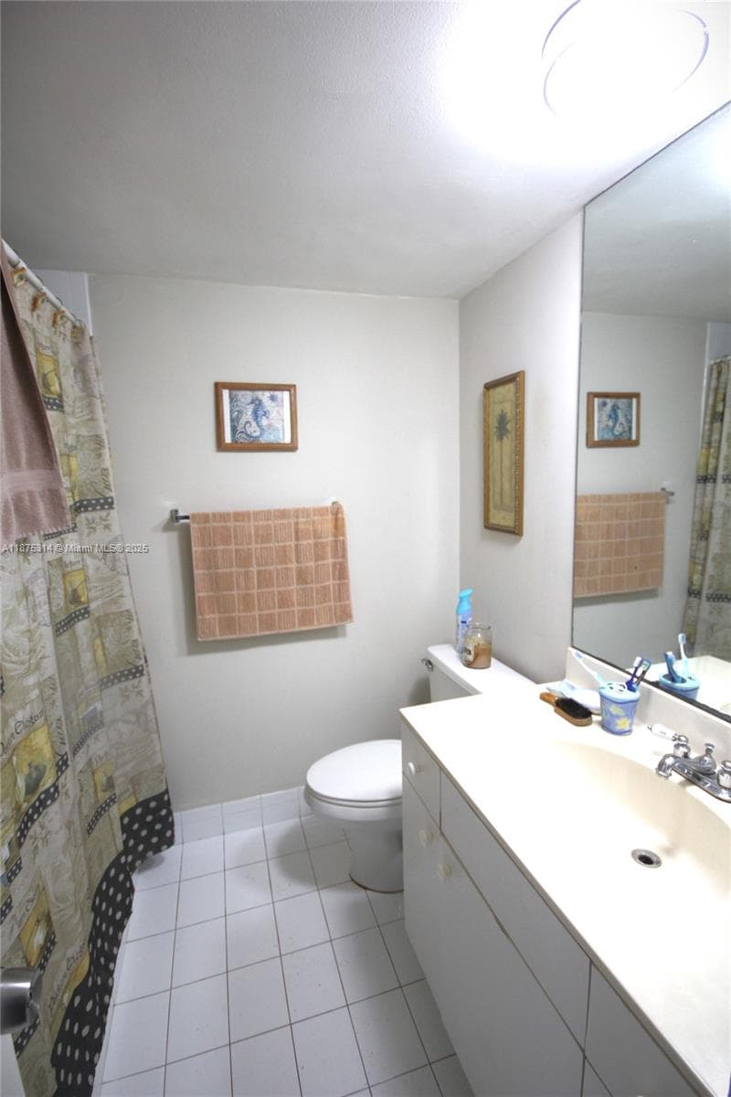 5161 Collins Ave 603 photo 11