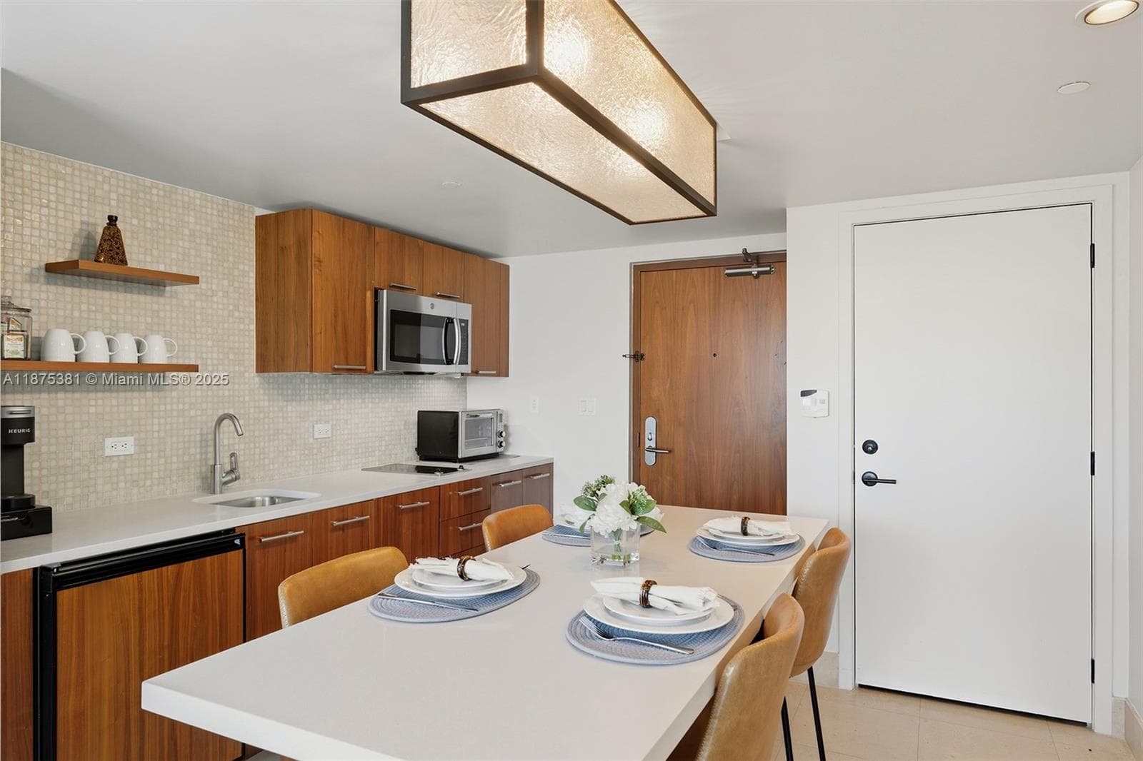 705 photo 11