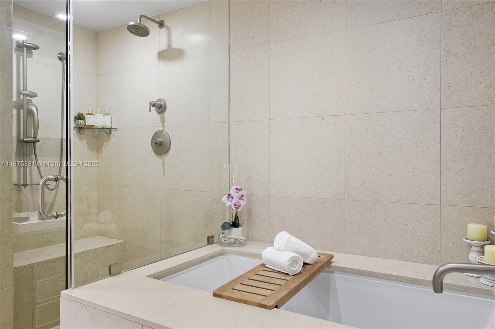 705 photo 25