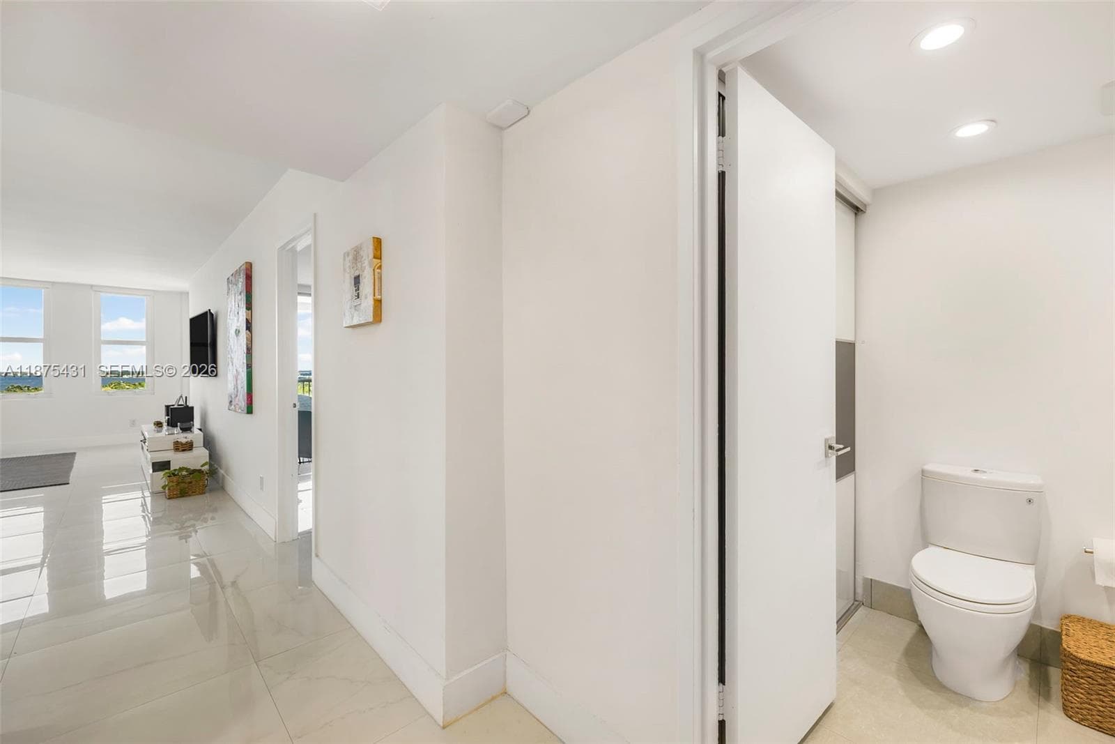 5401 Collins Ave 1231 photo 17