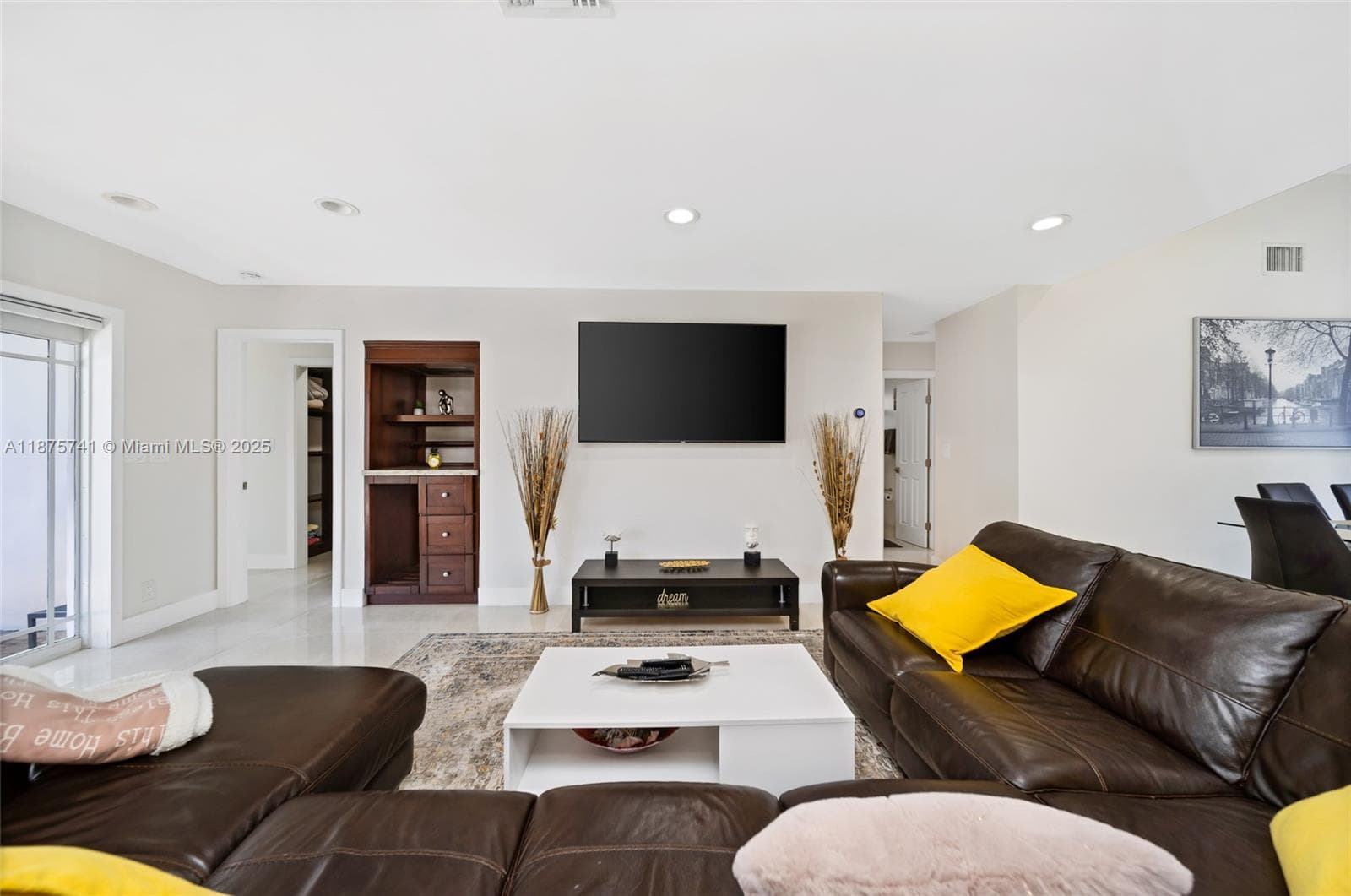31 12th St photo 4