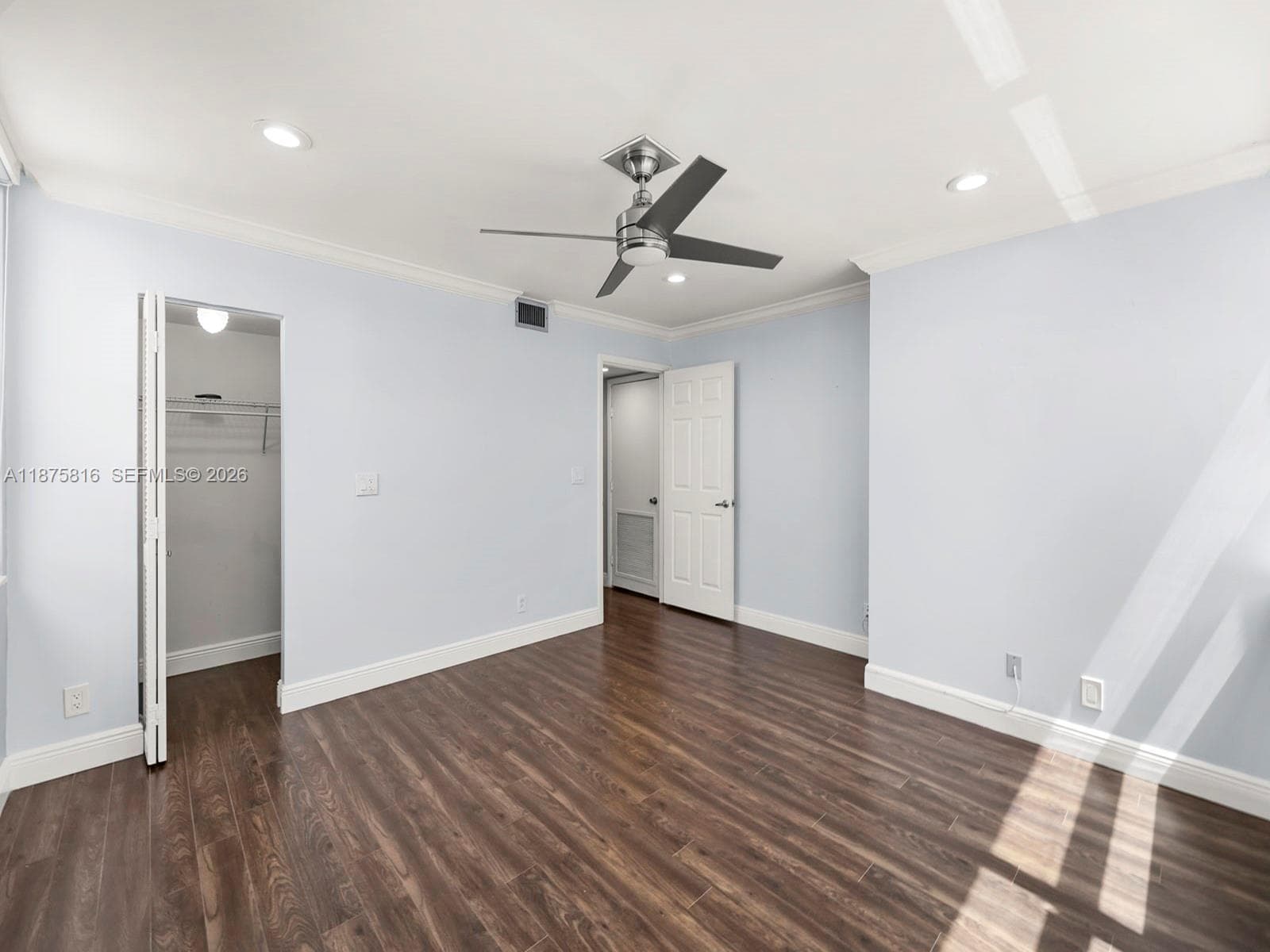 2301 S Ocean Dr 307 photo 18