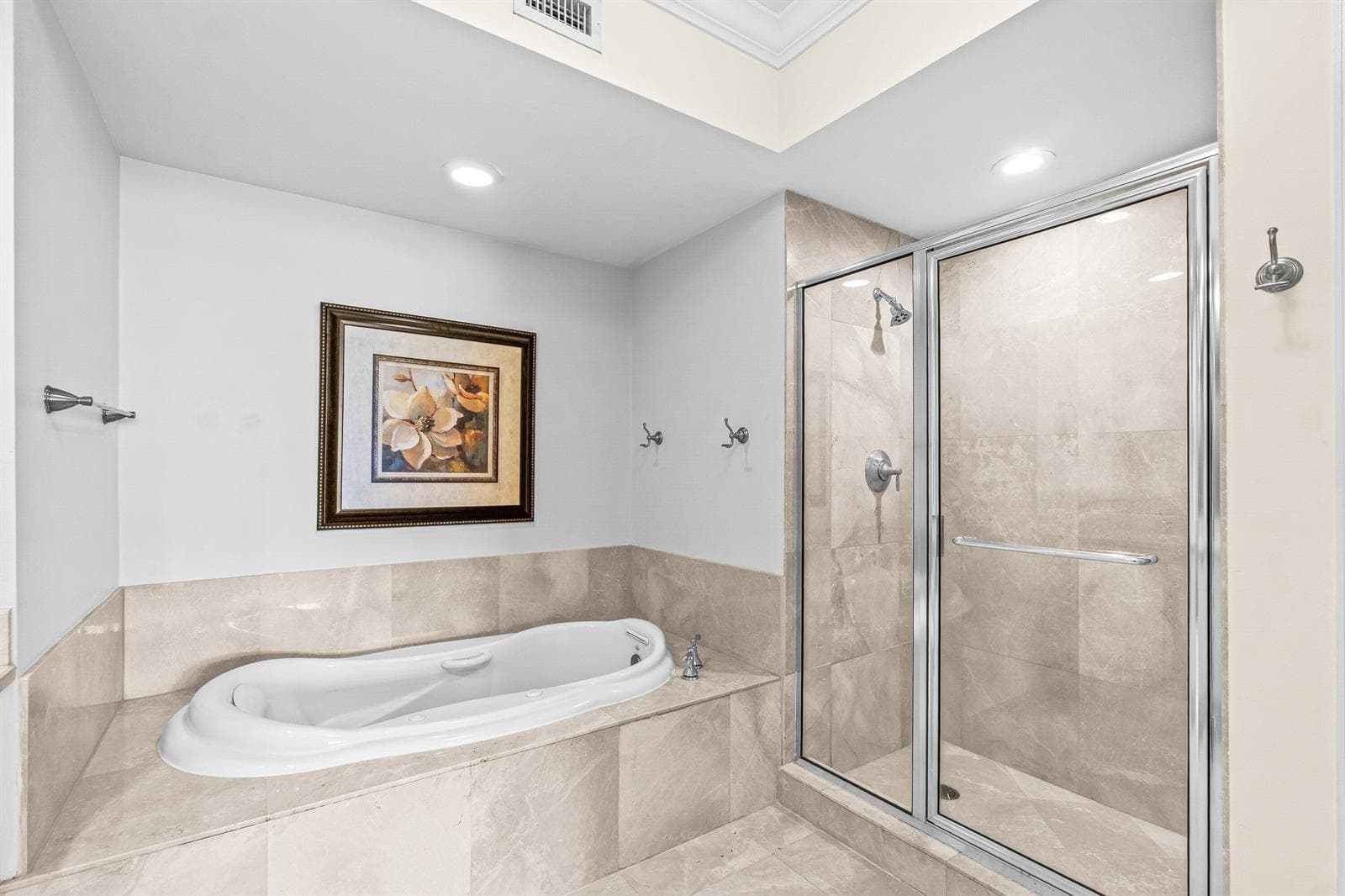 2650 Lake Shore Drive 703 photo 19