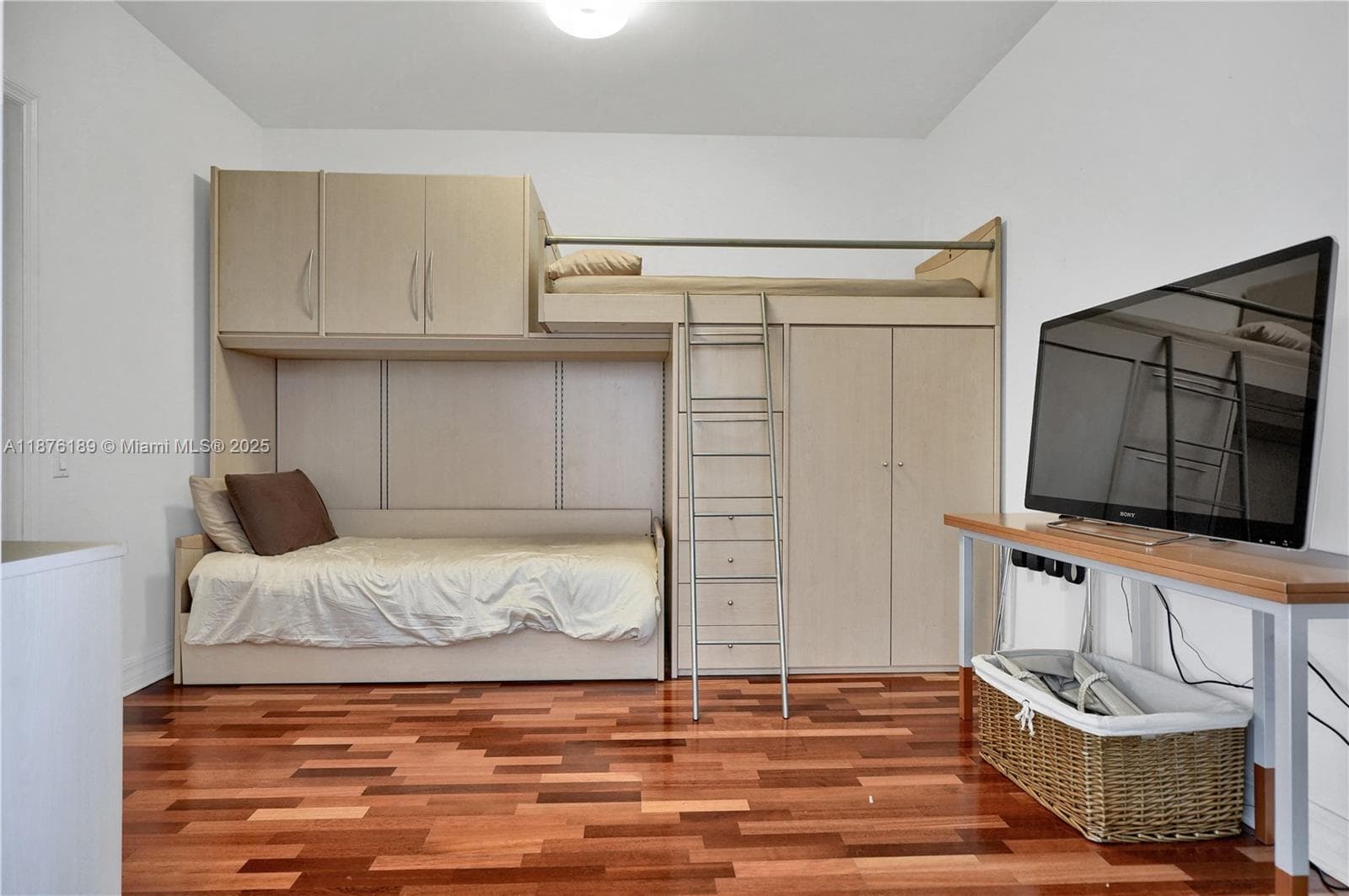 808 Brickell Key Dr 2506 photo 20