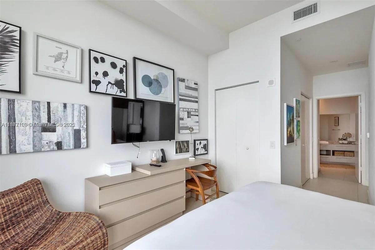 4111 S Ocean Dr PH4106 photo 16
