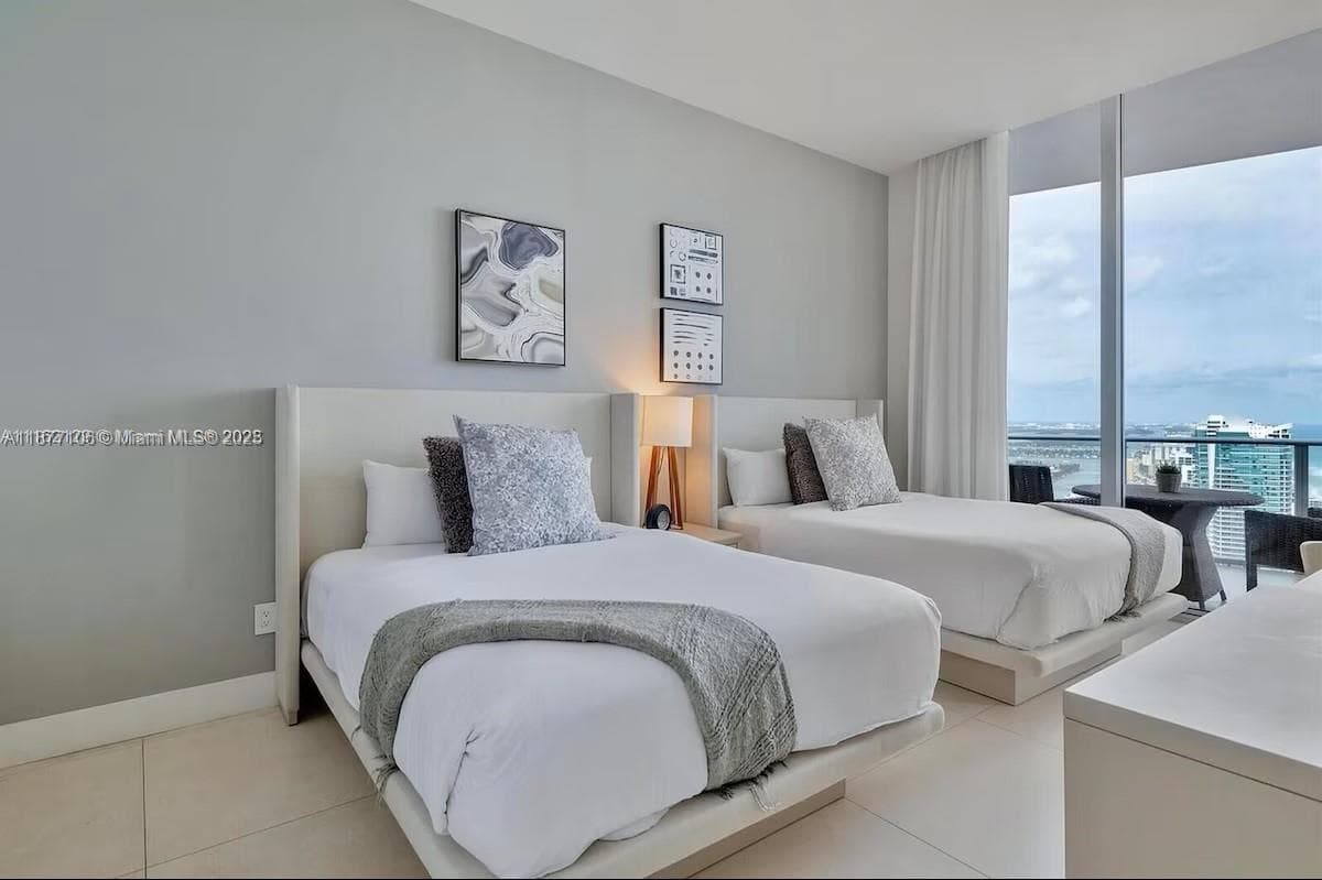 4111 S Ocean Dr PH4106 photo 18