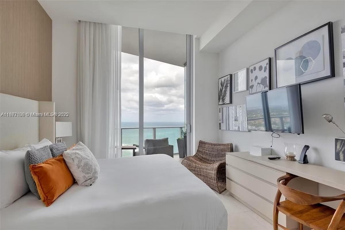 4111 S Ocean Dr PH4106 photo 8