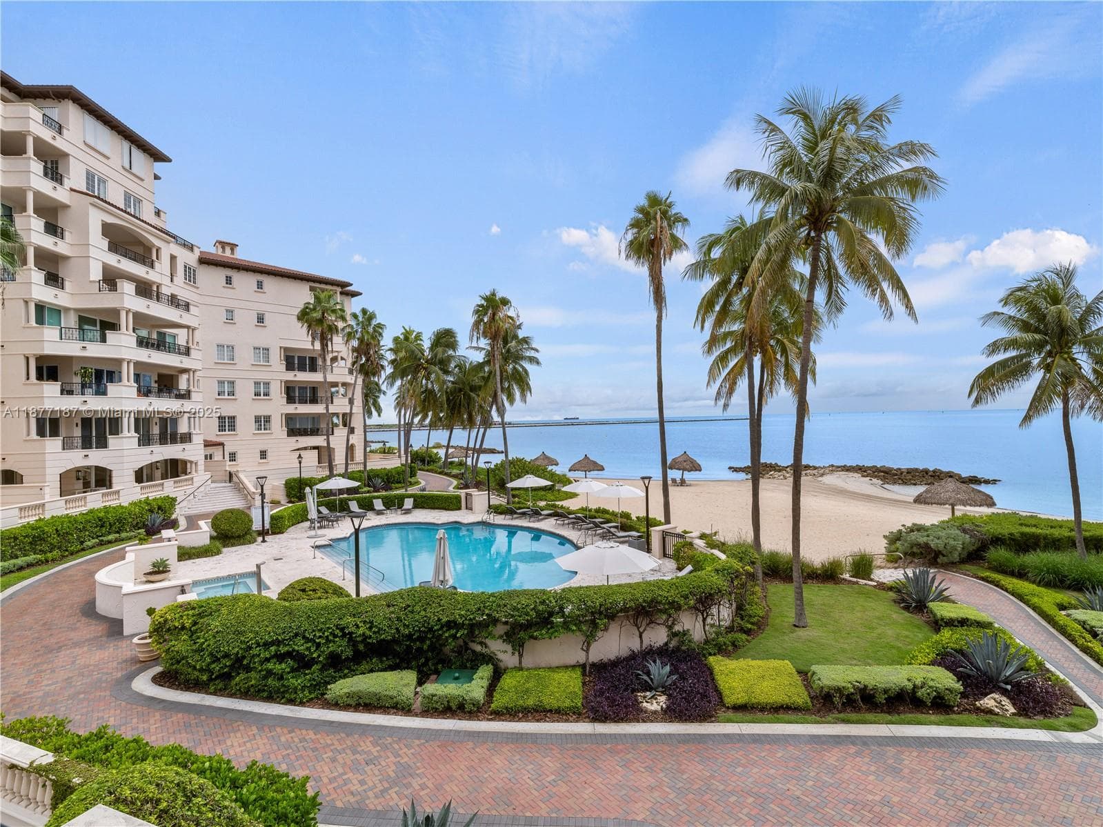8011 Fisher Island Dr 8011 photo 4