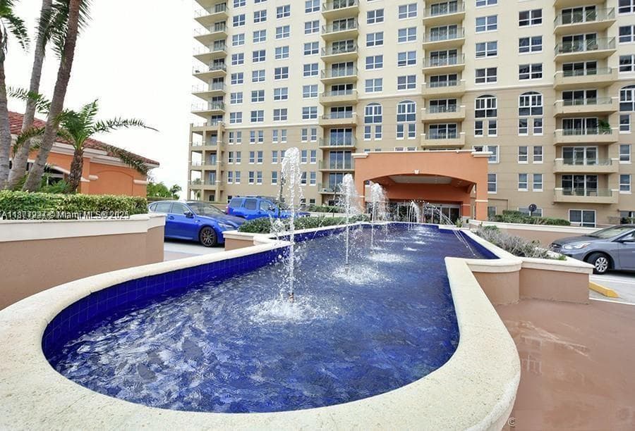 2080 S Ocean Dr 1507 photo 2