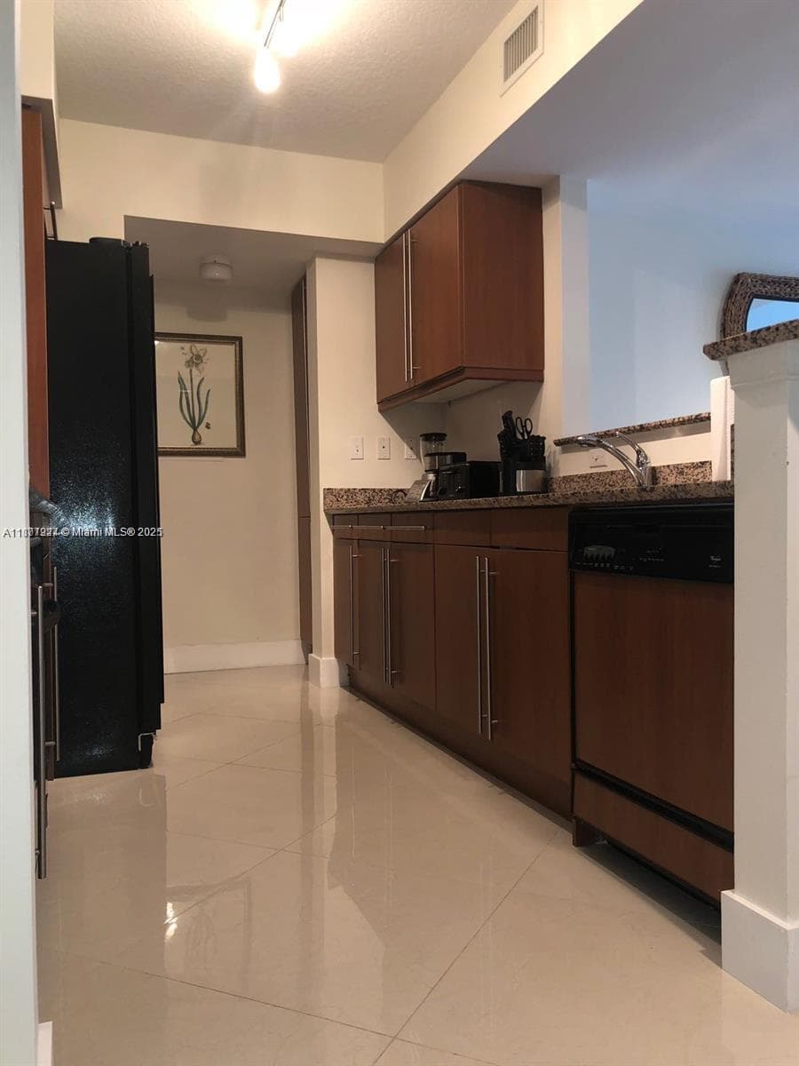 2080 S Ocean Dr 1507 photo 10