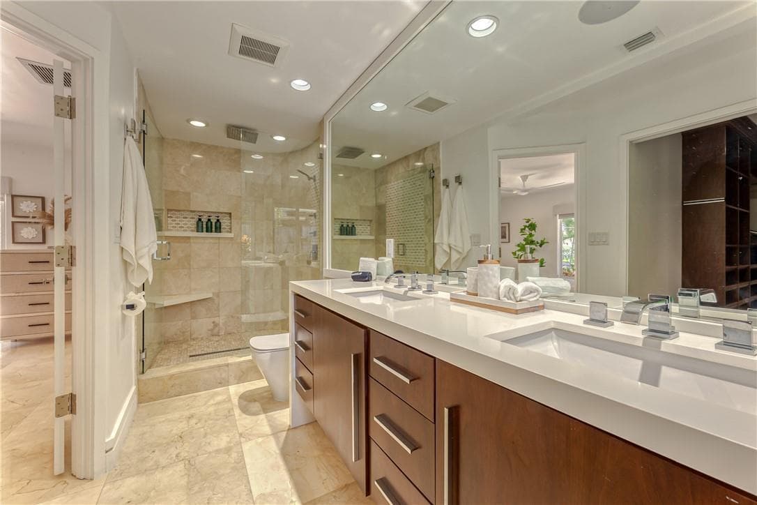 268 Imperial Lane photo 5