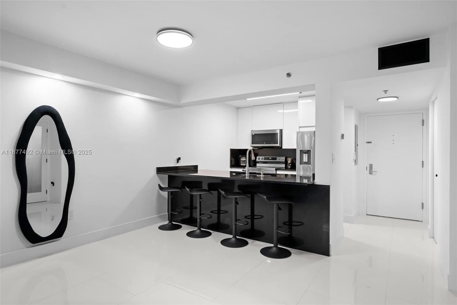 1200 Brickell Bay Dr 2812 photo 10