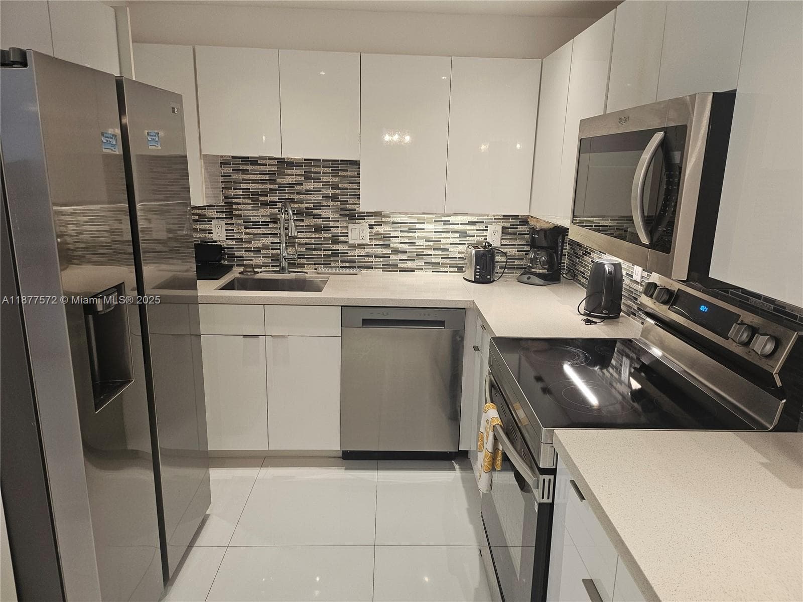 5161 Collins Ave 707 photo 8