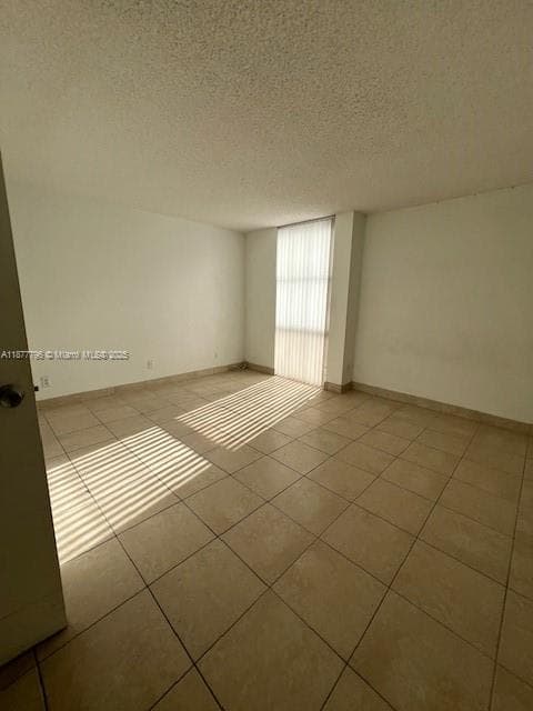 13499 Biscayne Blvd 602 photo 3