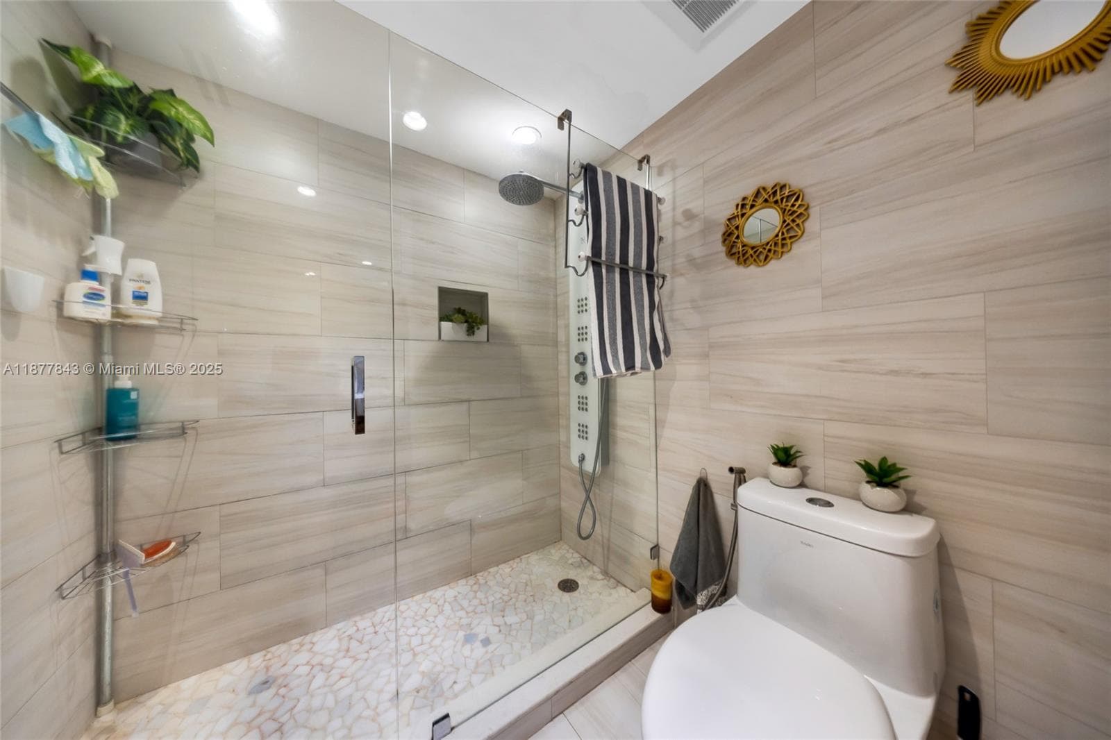 6301 Collins Ave 2107 photo 24