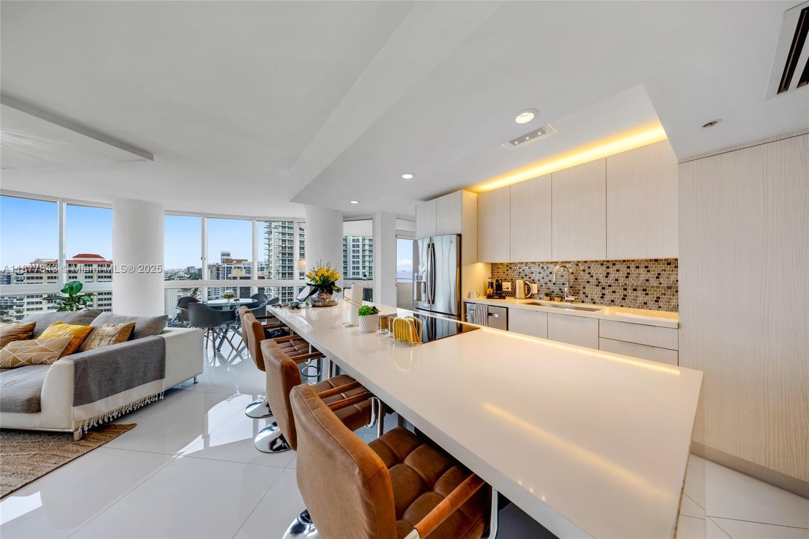 6301 Collins Ave 2107 photo 10