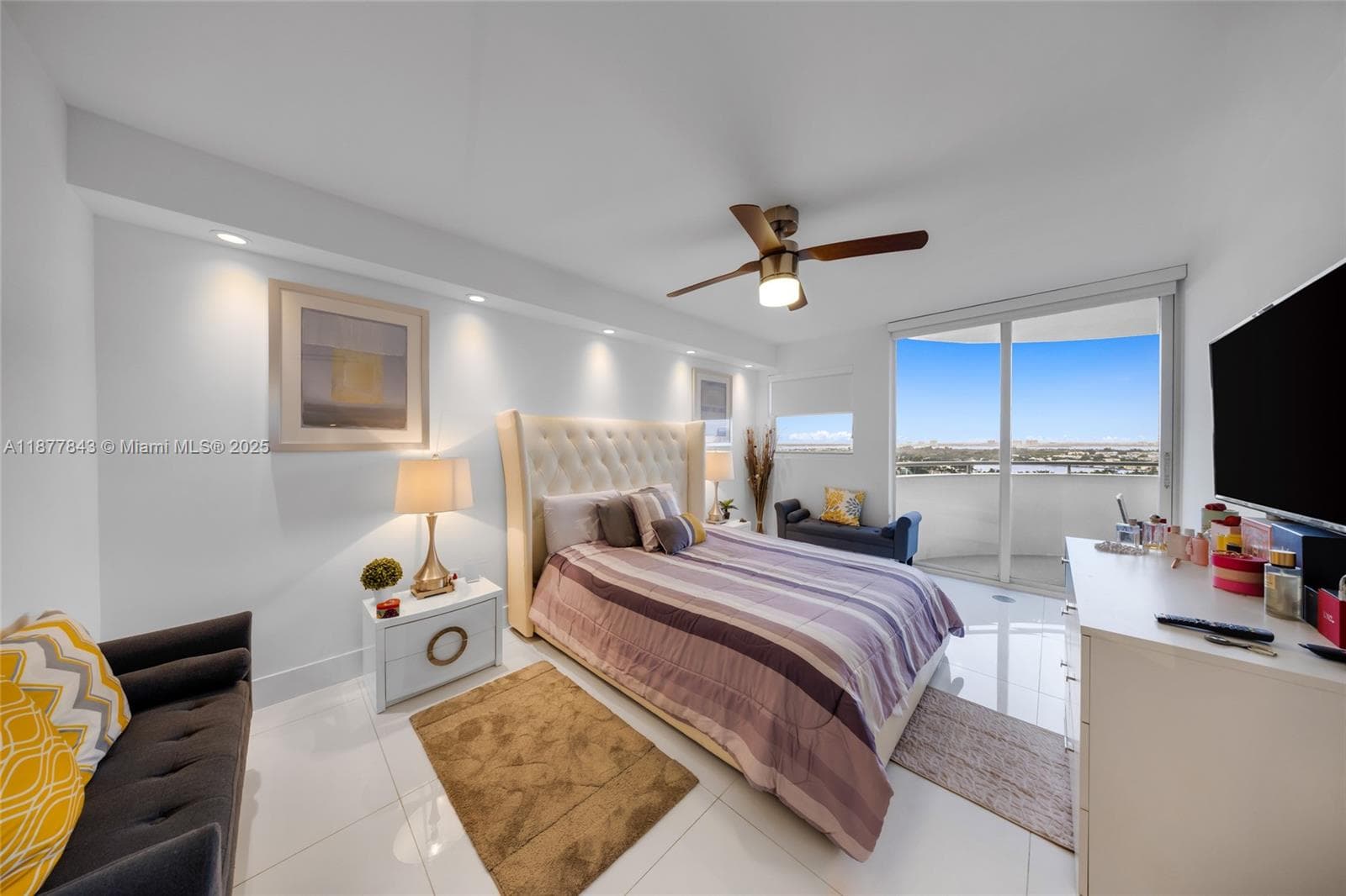 6301 Collins Ave 2107 photo 15