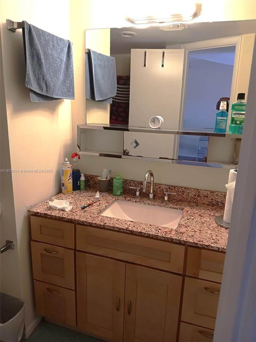 3545 NE 166th St 304 photo 11