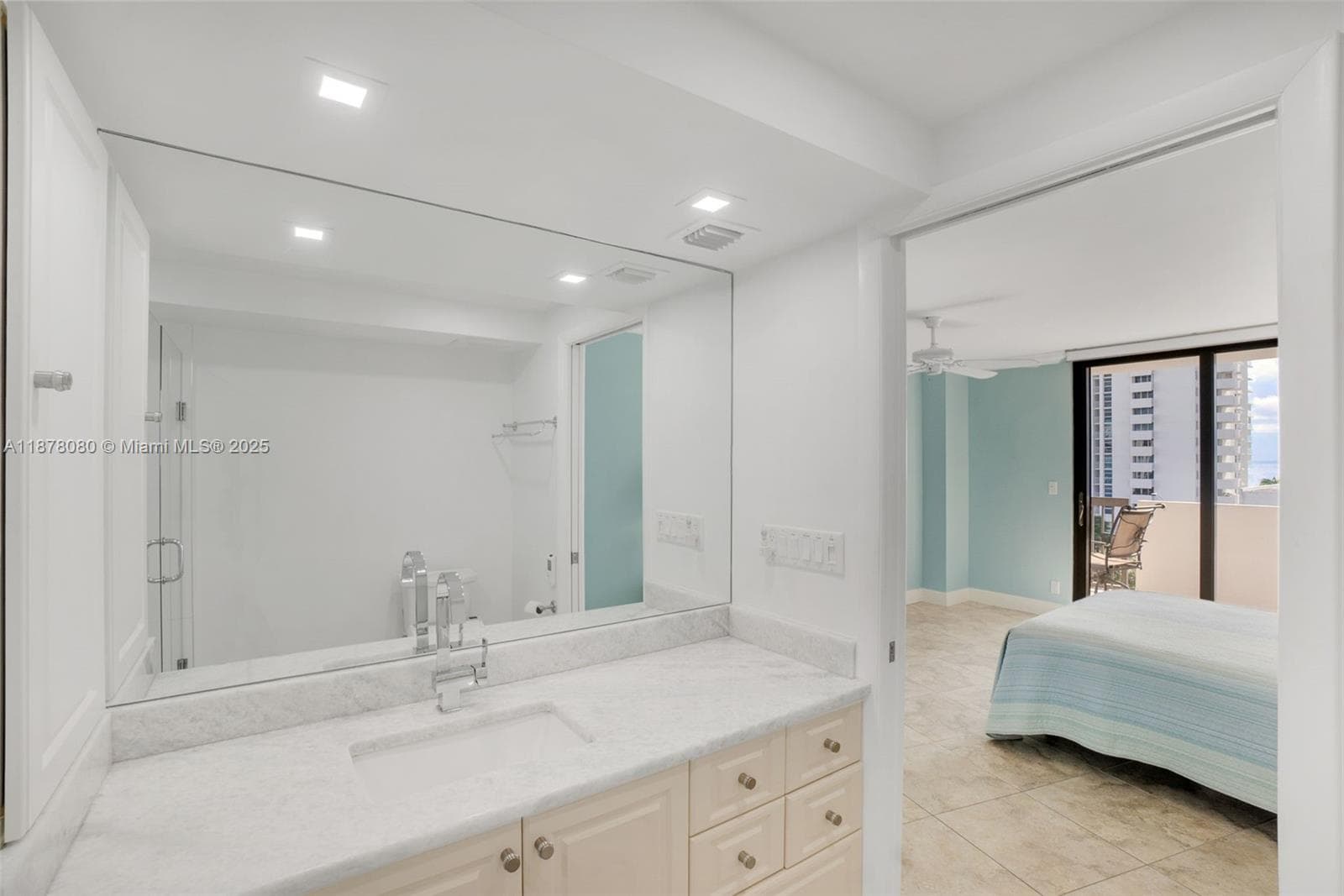 1361 Ocean Blvd 604 photo 18