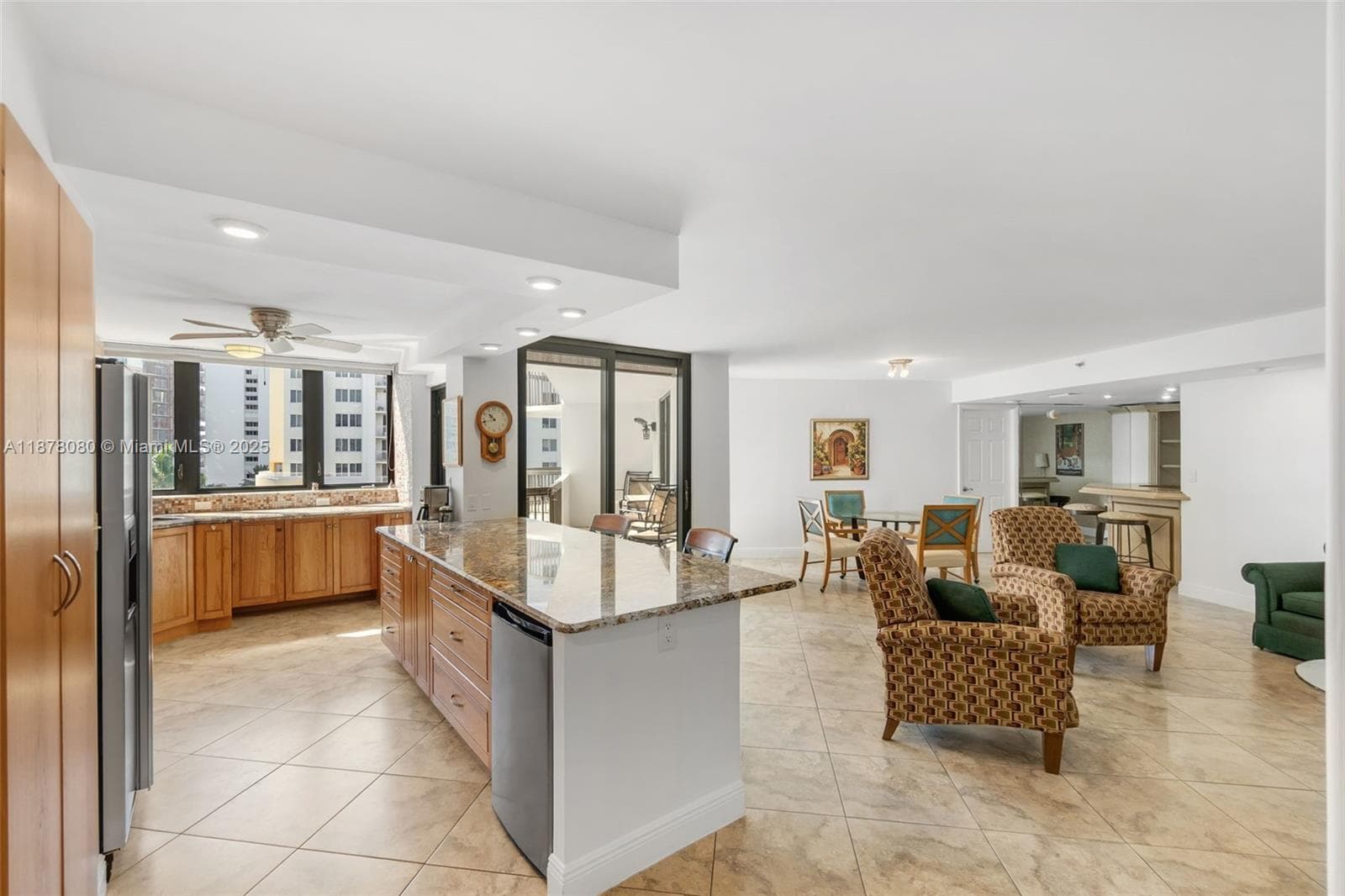 1361 Ocean Blvd 604 photo 11