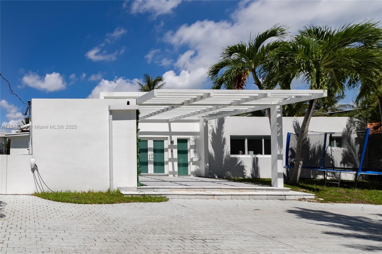 1215 N Biscayne Point Rd photo 5