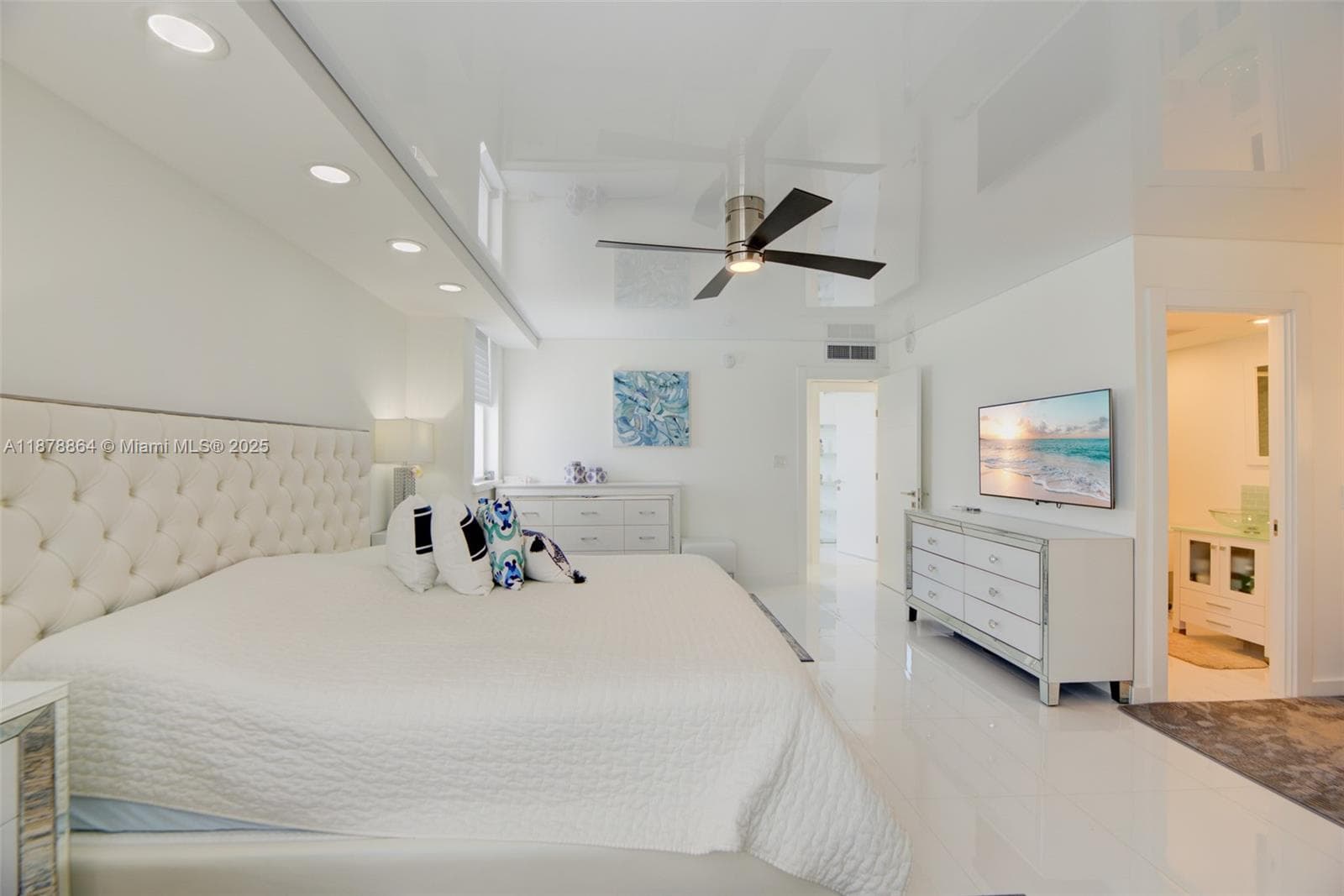 902 photo 16