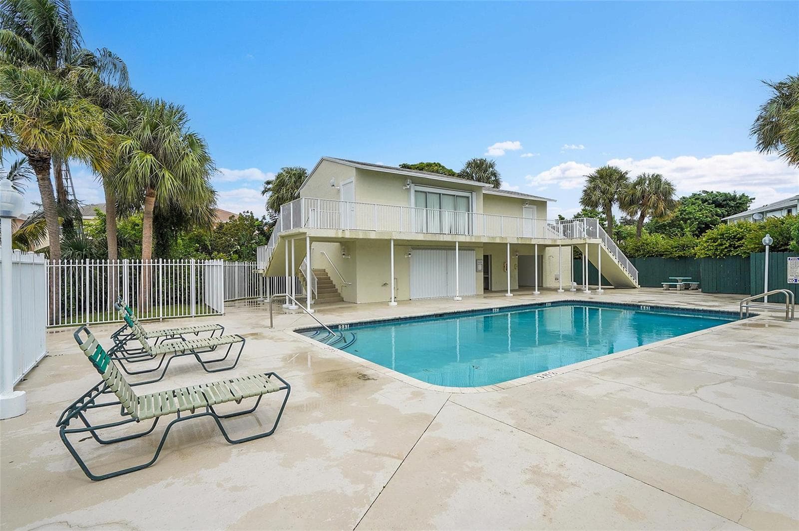 809 Crystal Lake Drive 809 photo 16