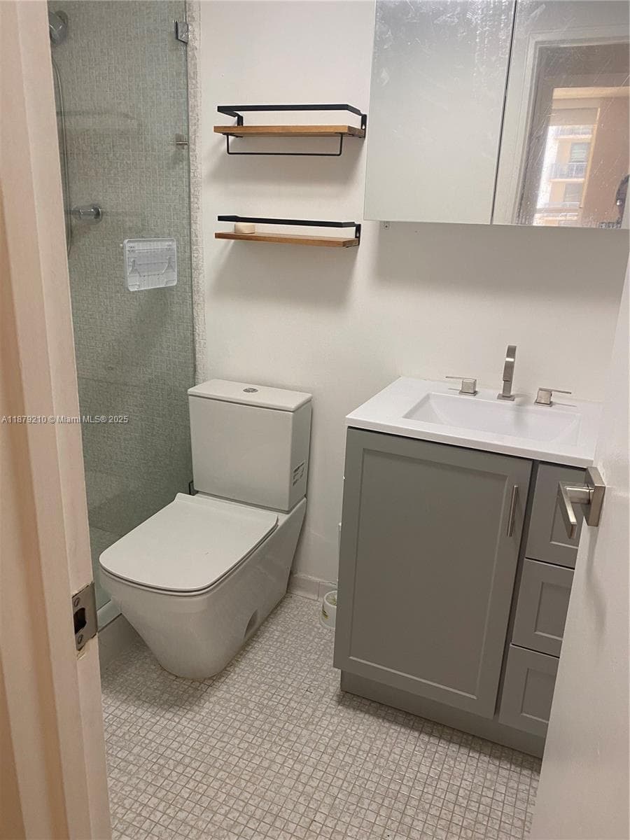 10185 Collins Ave 1016 photo 6