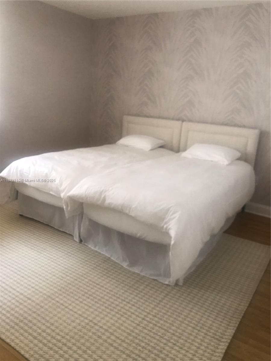 10185 Collins Ave 1016 photo 3