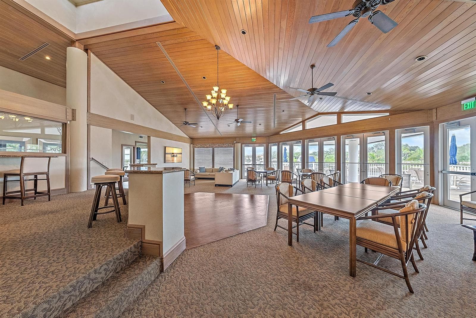 811 Oak Harbour Drive photo 24