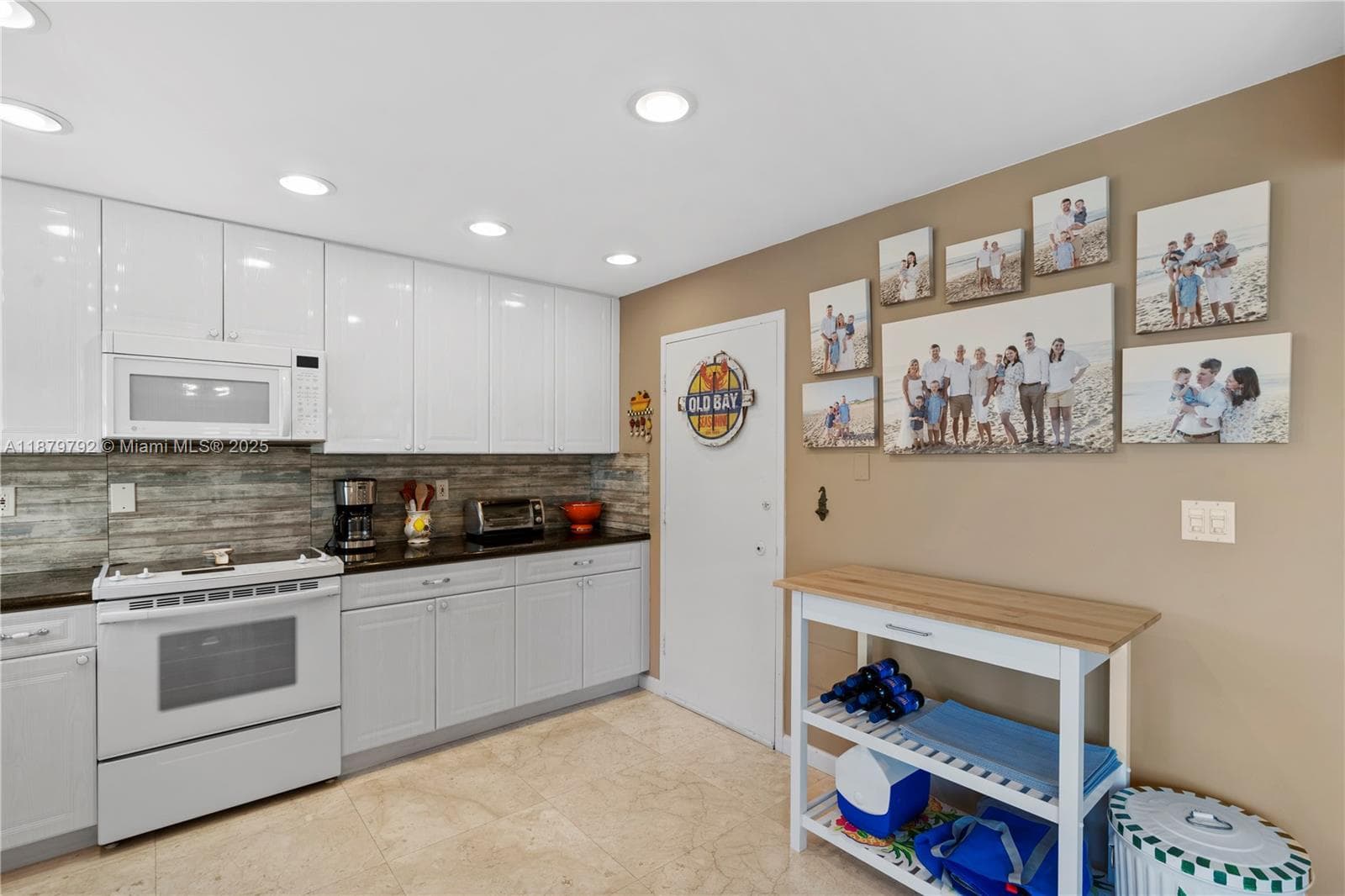 3550 Galt Ocean Dr 111 photo 20