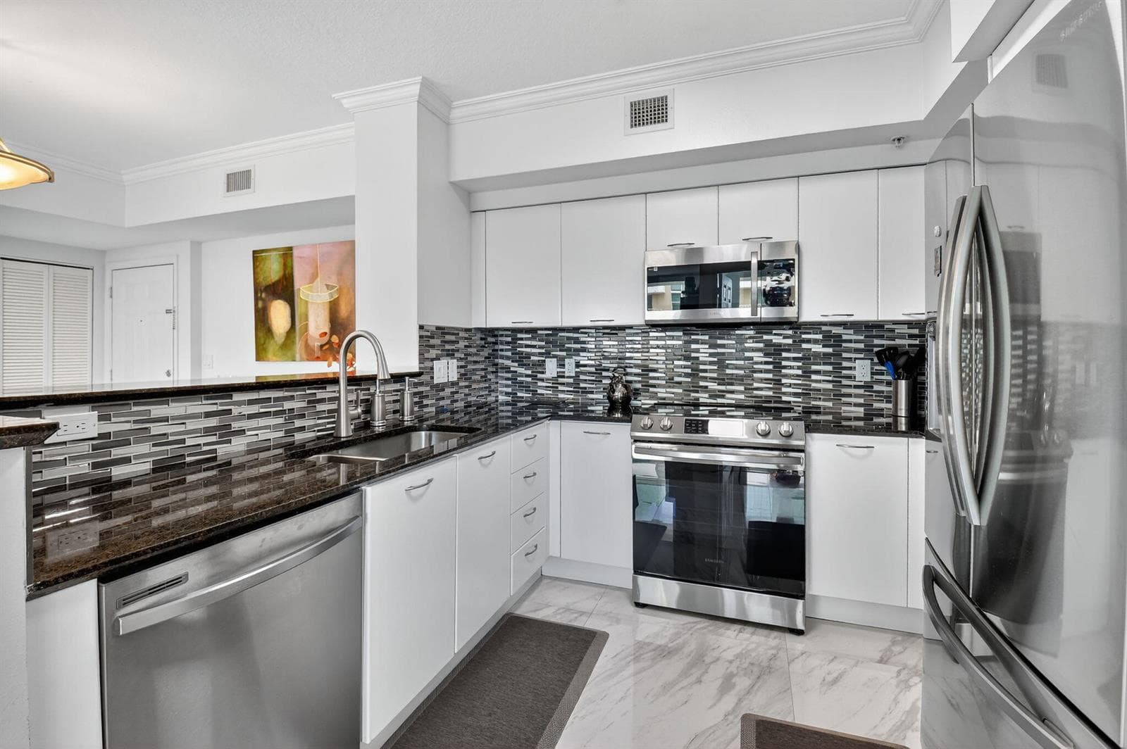 625 Casa Loma Boulevard 1409 photo 16
