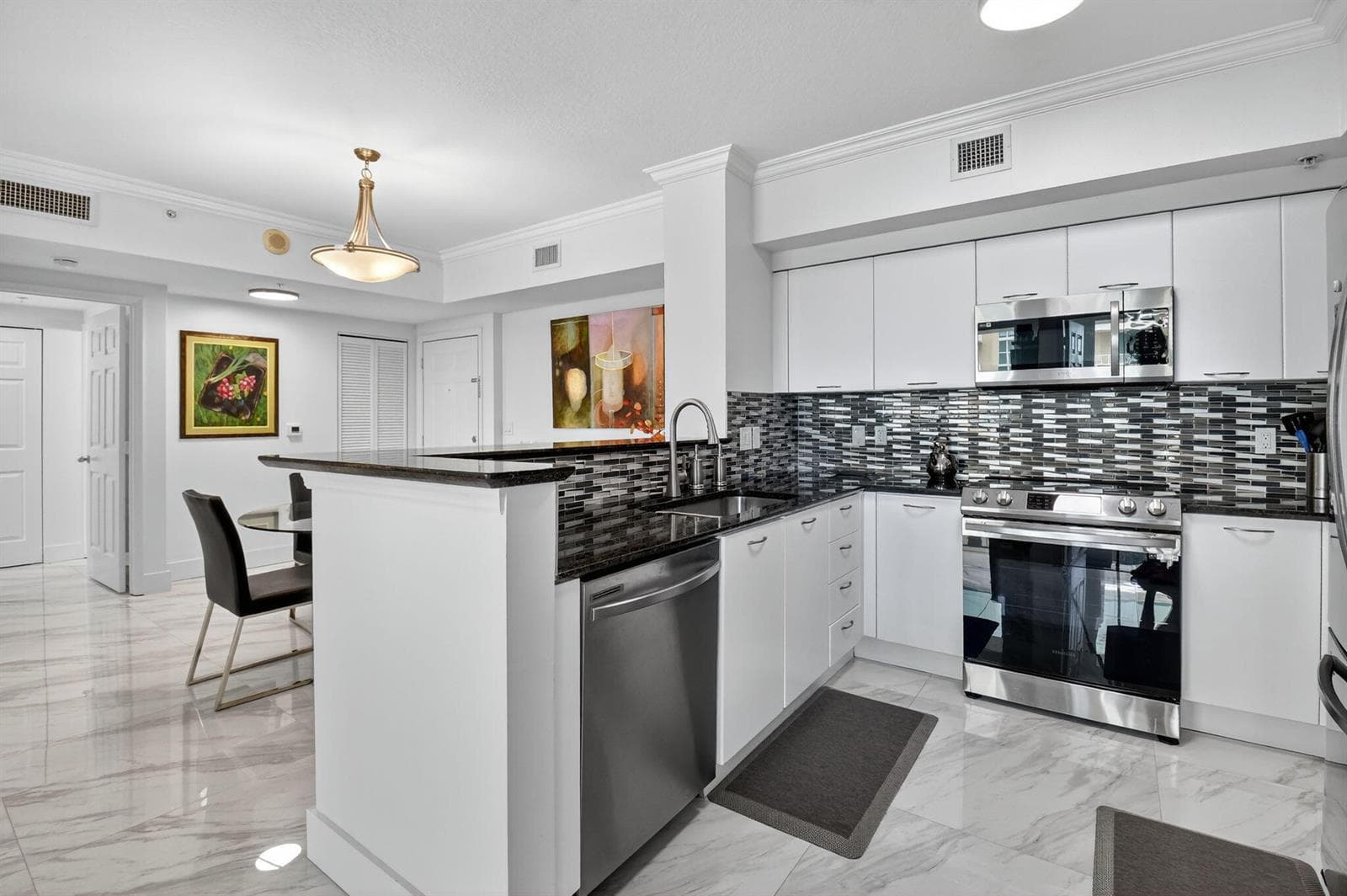 625 Casa Loma Boulevard 1409 photo 15