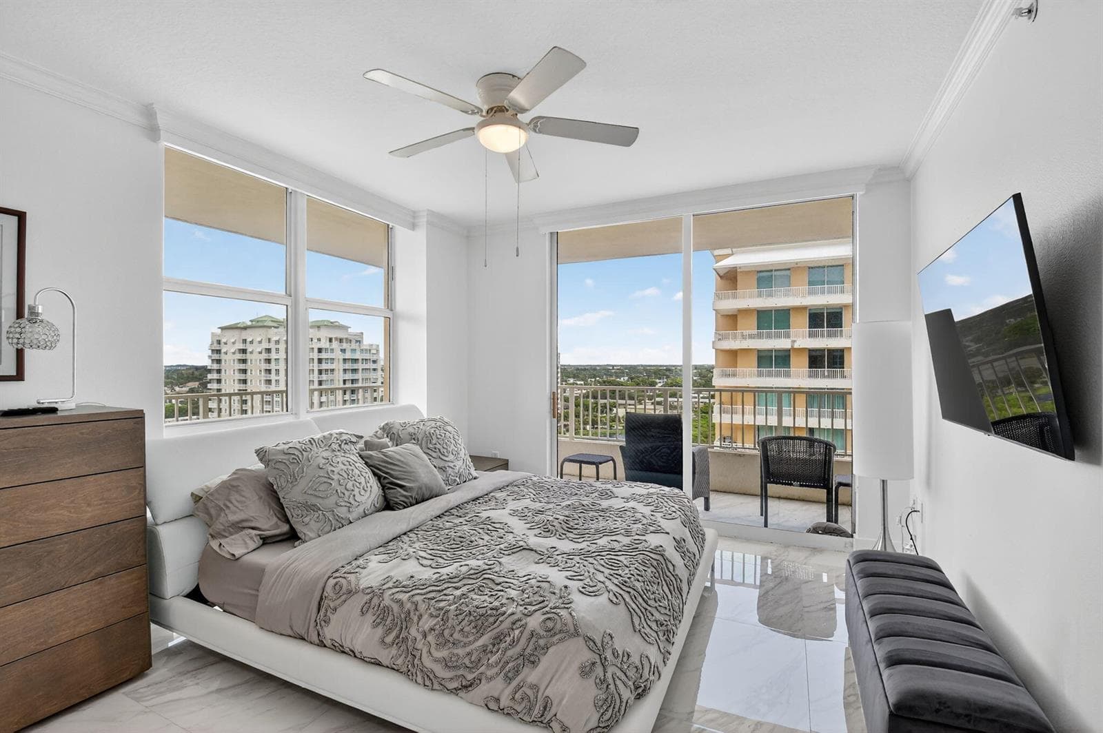 625 Casa Loma Boulevard 1409 photo 19