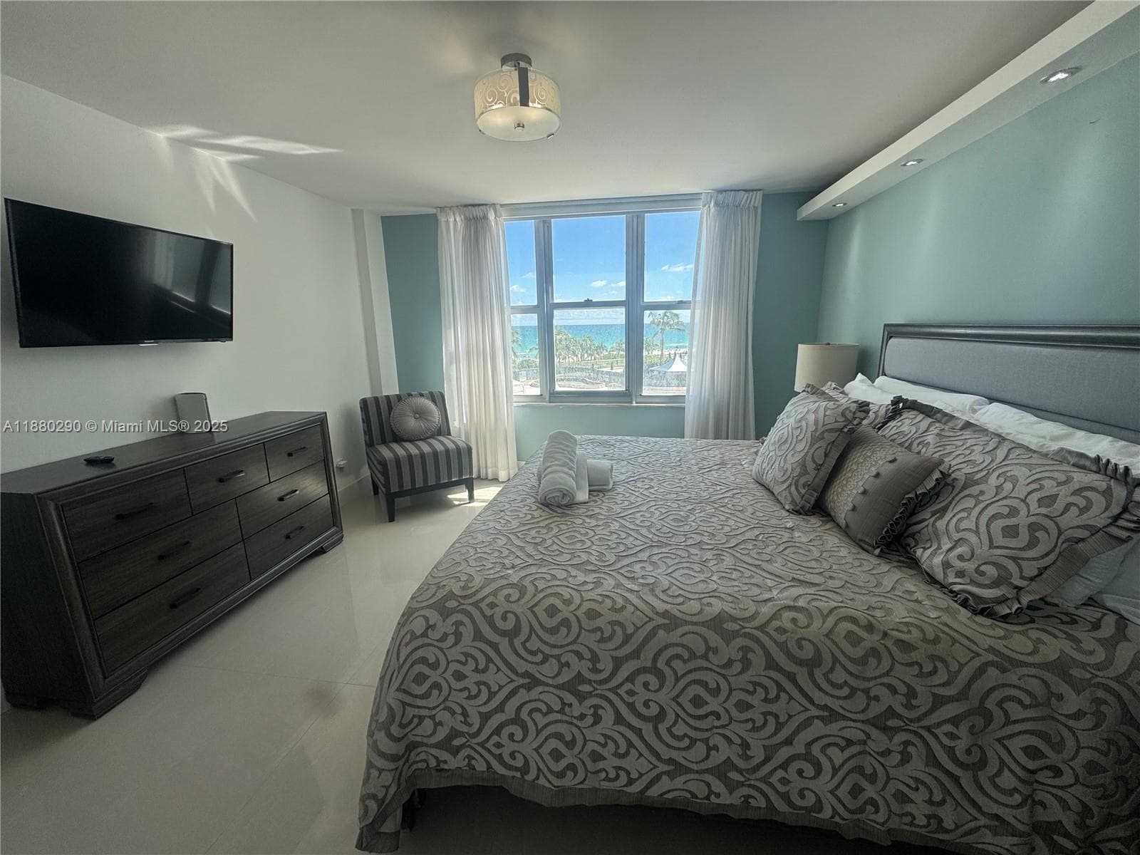 5161 Collins Ave 514 photo 13