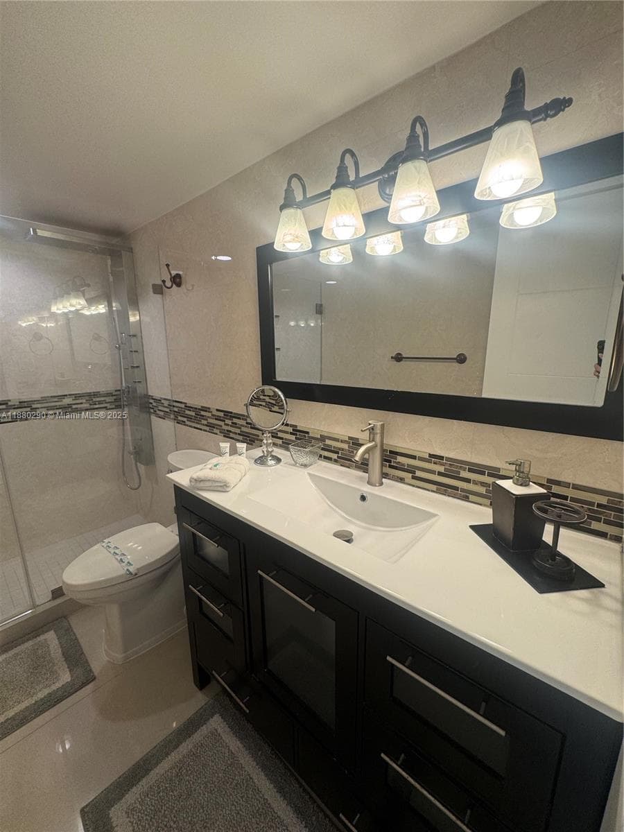 5161 Collins Ave 514 photo 20