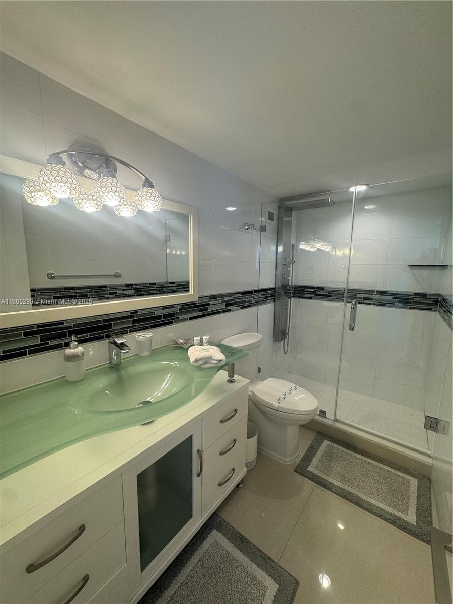 5161 Collins Ave 514 photo 15