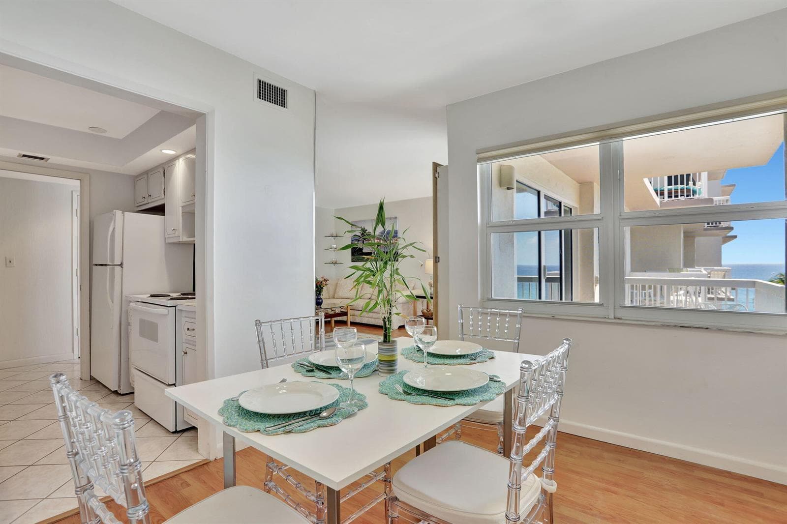 1069 Hillsboro Mile, Unit 705 photo 5