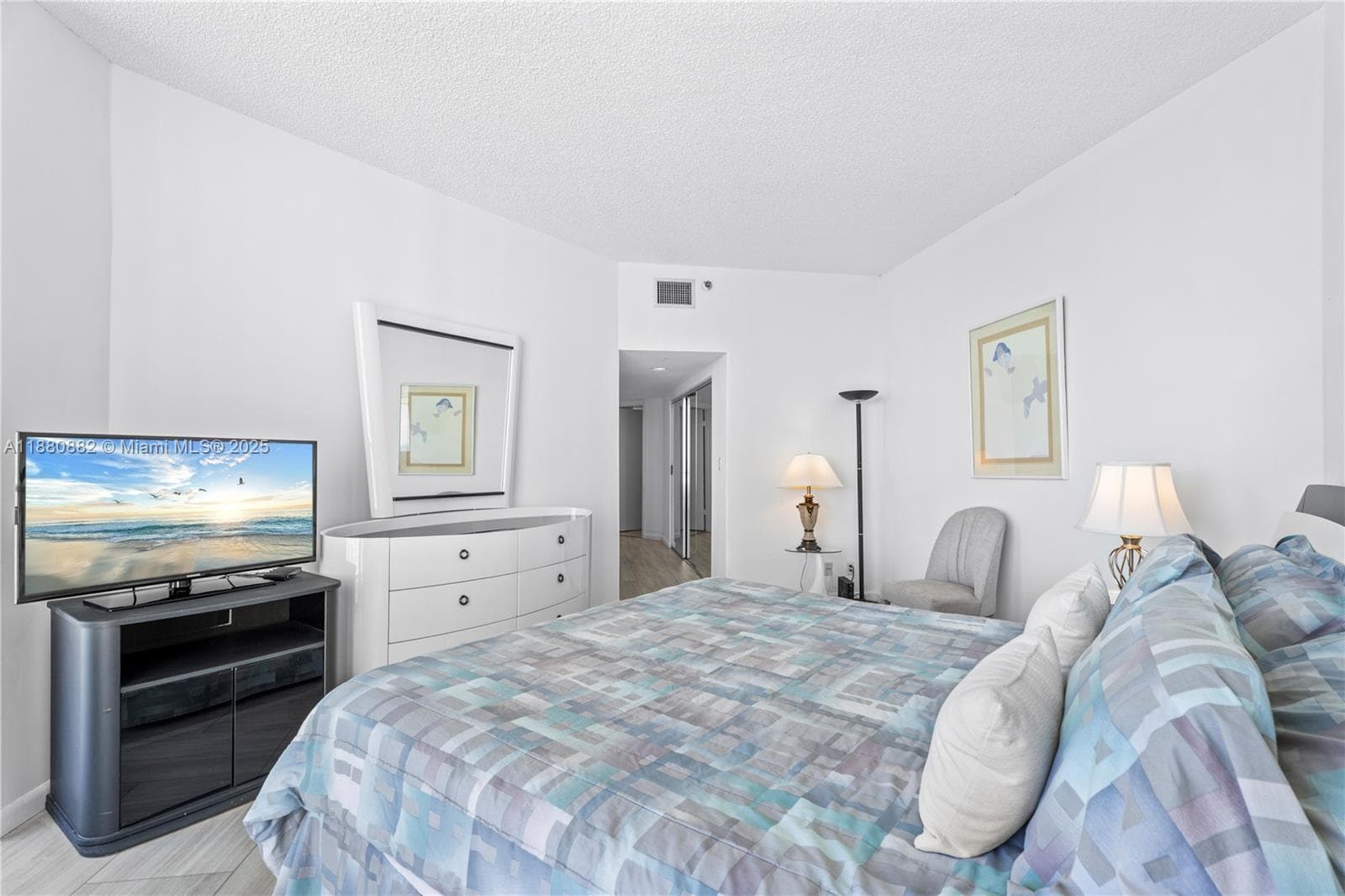 16485 Collins Ave PH35C photo 25