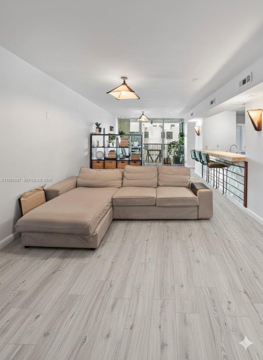 2655 Collins Ave 510 photo 3