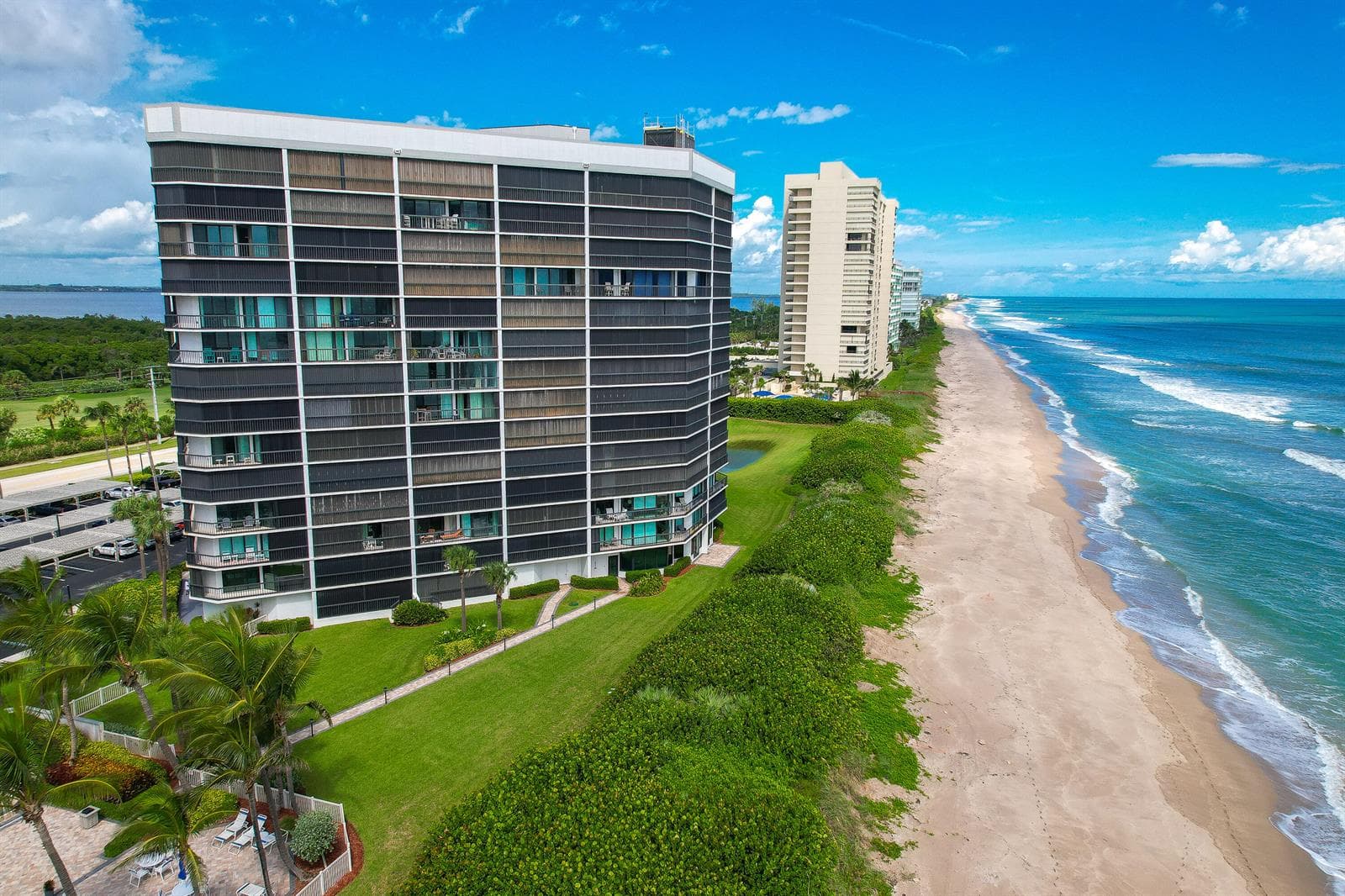 8800 S Ocean Drive 1102 photo 1