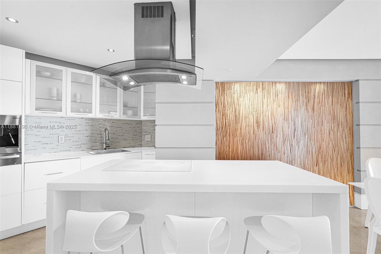 16699 Collins Ave 1103 photo 17