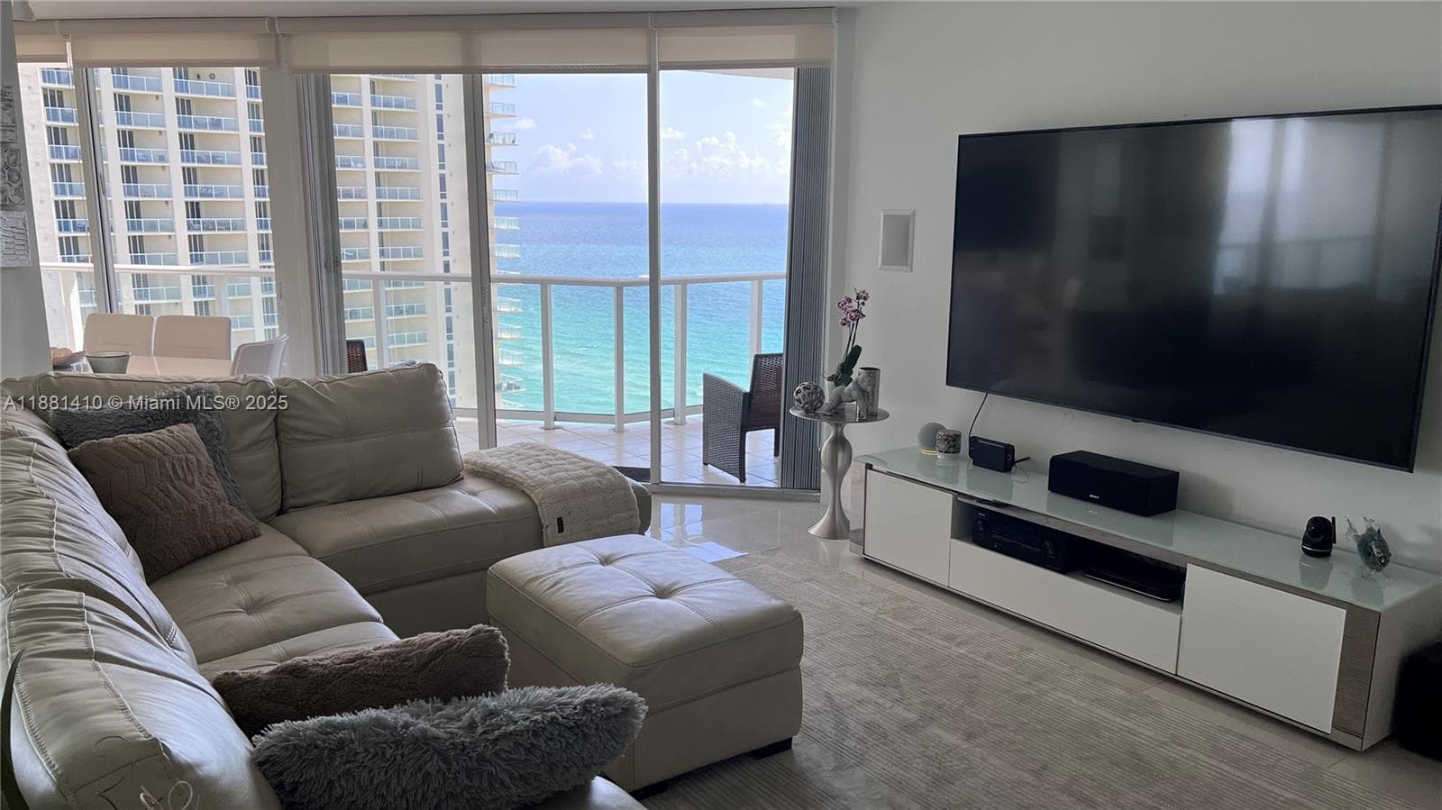 16485 Collins Ave 2334 photo 17