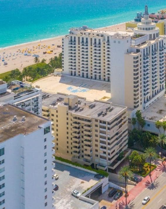 1621 Collins Ave 701 photo 1