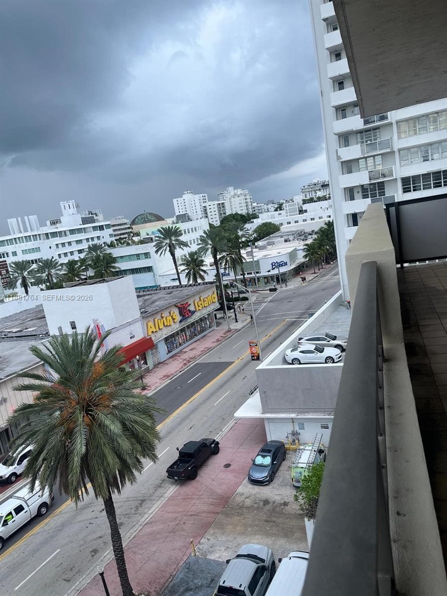 1621 Collins Ave 701 photo 5